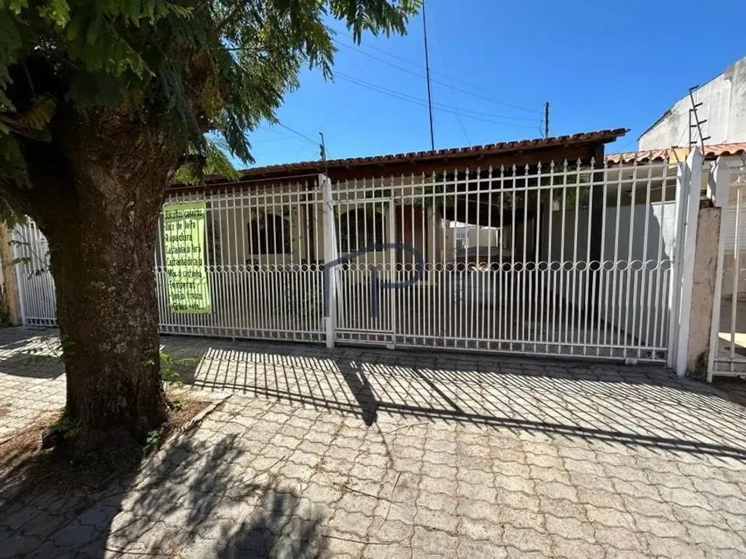 Casa para alugar com 70 m², 1 quarto, 1 banheiro