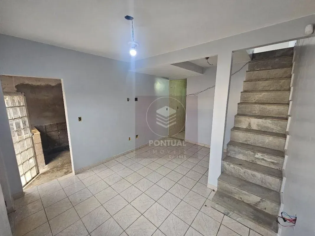 Casa para alugar com 80 m², 2 quartos, 1 banheiro, 6 vagas — foto 4