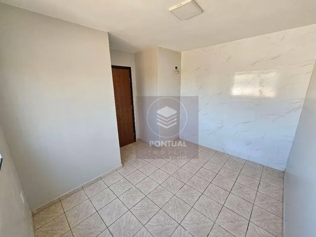 Casa para alugar com 80 m², 2 quartos, 1 banheiro, 6 vagas — foto 11