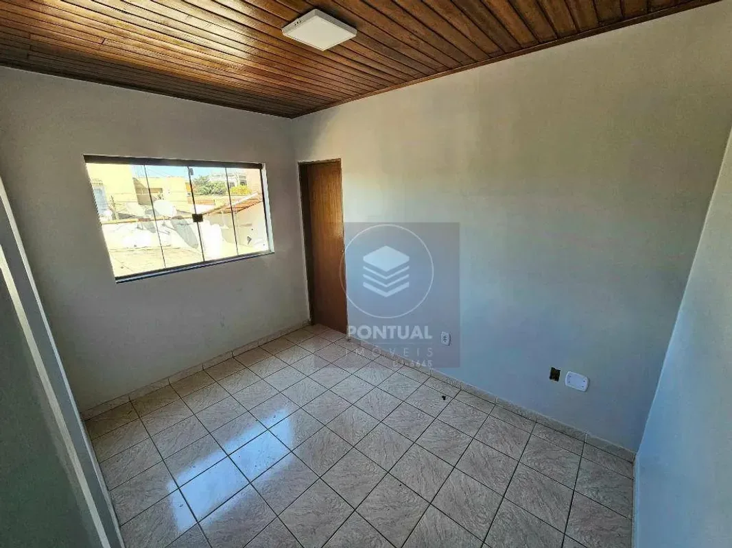 Casa para alugar com 80 m², 2 quartos, 1 banheiro, 6 vagas — foto 13