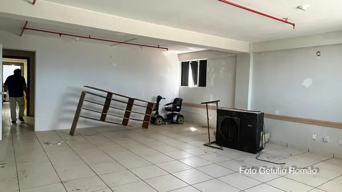 Sala/Conjunto para alugar com 200 m², 4 banheiros, 12 vagas — foto 8