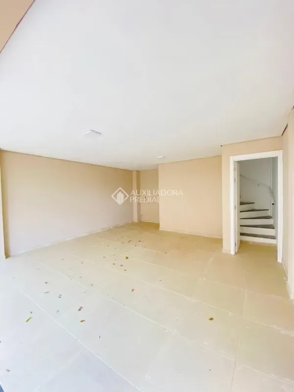 Casa para alugar com 80 m², 2 quartos, 3 banheiros, 2 vagas — foto 2