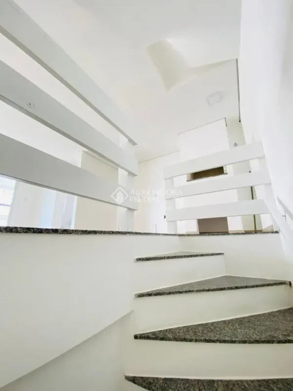 Casa para alugar com 80 m², 2 quartos, 3 banheiros, 2 vagas — foto 4