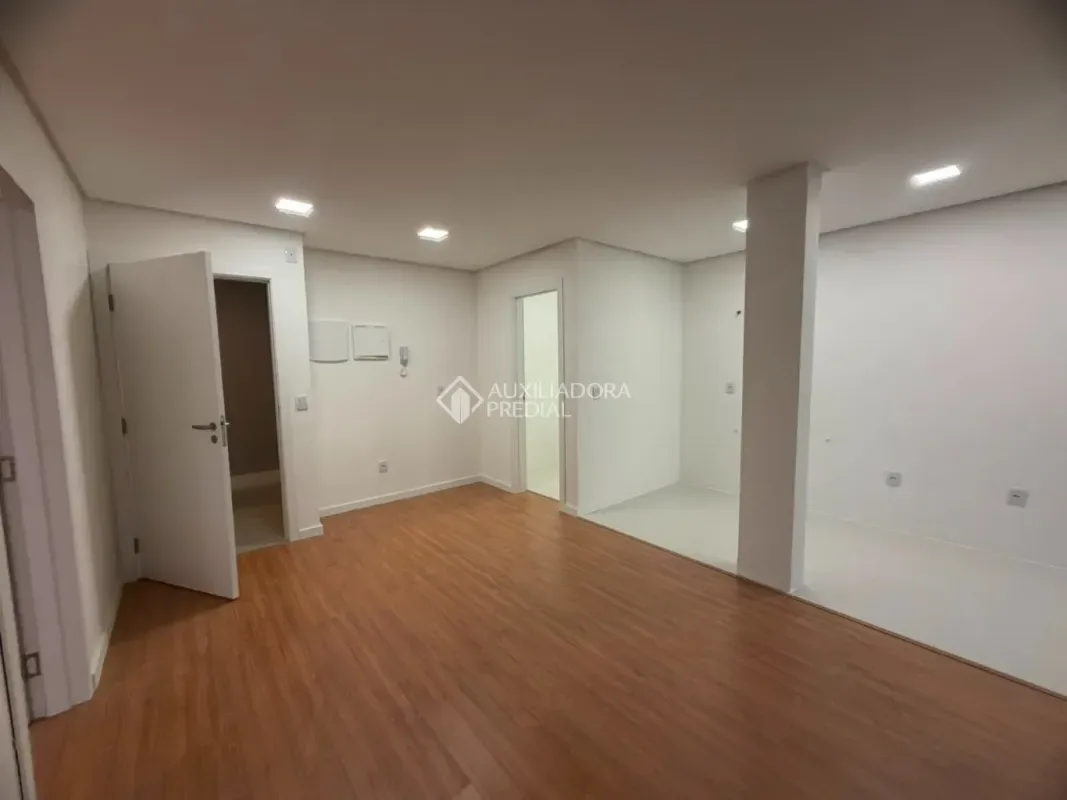 Apartamento para alugar com 65 m², 1 quarto, 2 banheiros, 1 vaga — foto 2