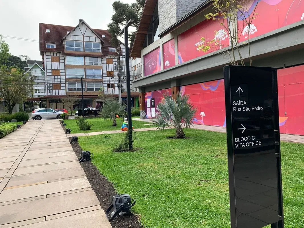 Ponto comercial/Loja/Box para alugar com 61 m² — foto 2