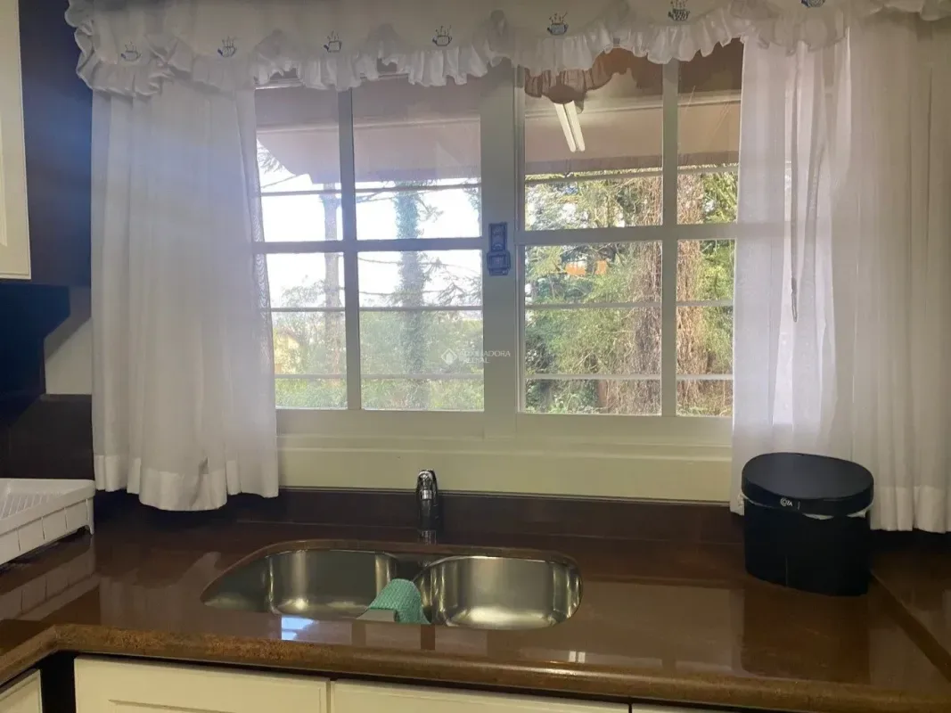 Casa para alugar com 230 m², 3 quartos, 3 banheiros, 2 vagas — foto 19