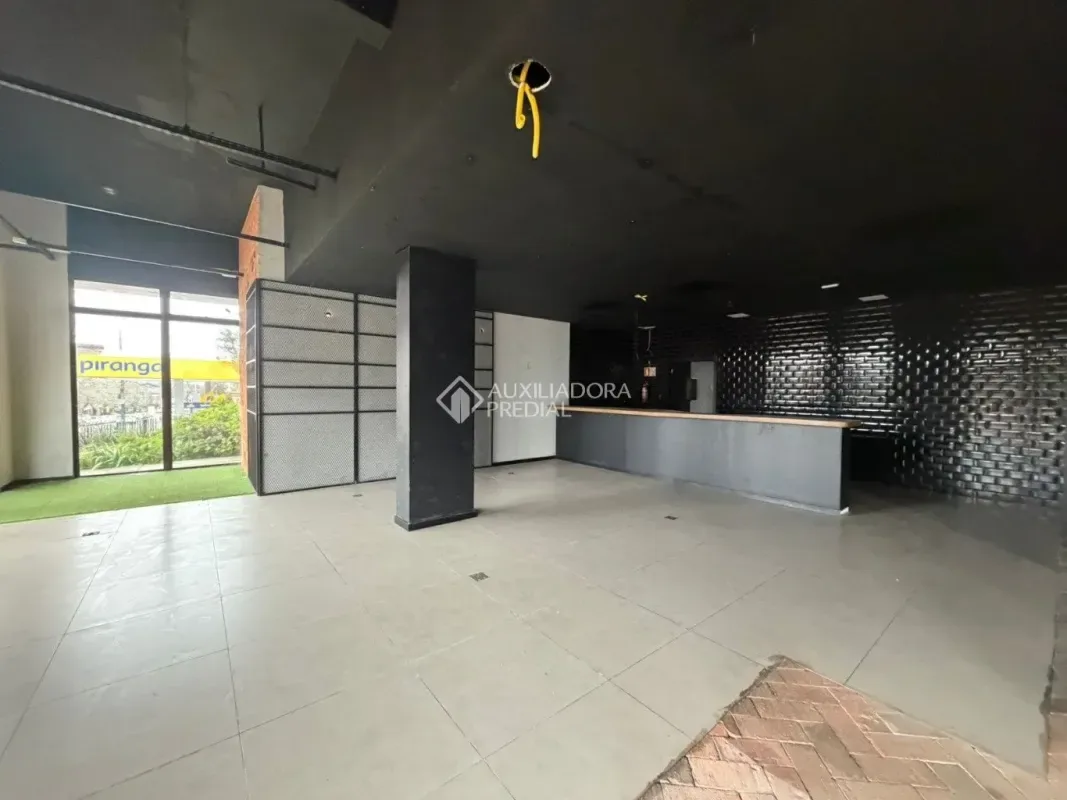 Ponto comercial/Loja/Box para alugar com 340 m², 2 banheiros — foto 8