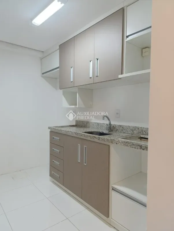 Apartamento para alugar com 59 m², 1 quarto, 1 banheiro — foto 2