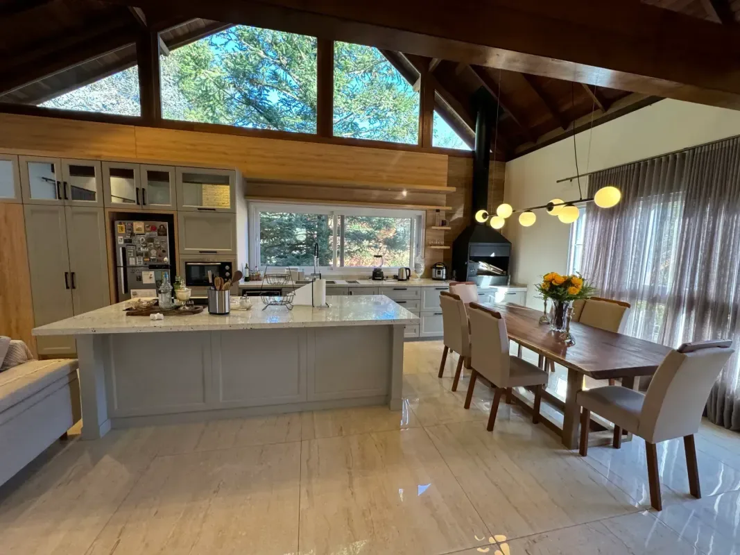 Casa para alugar com 220 m², 3 quartos, 3 banheiros, 2 vagas — foto 2
