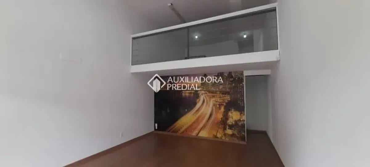 Ponto comercial/Loja/Box para alugar com 50 m², 1 banheiro — foto 2
