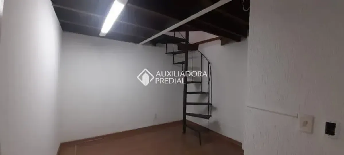 Ponto comercial/Loja/Box para alugar com 50 m², 1 banheiro — foto 4