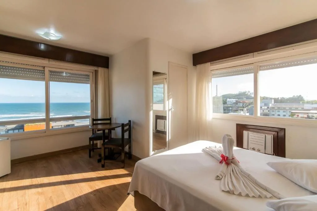 Farol Hotel, na Rua José Antônio Picoral em Torres/RS — foto 21