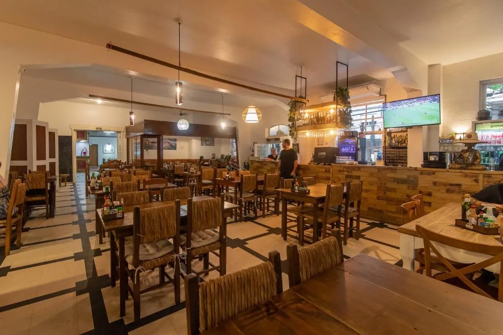 Farol Hotel, na Rua José Antônio Picoral em Torres/RS — foto 41