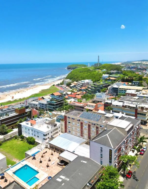 Farol Hotel, na Rua José Antônio Picoral em Torres/RS — foto 42