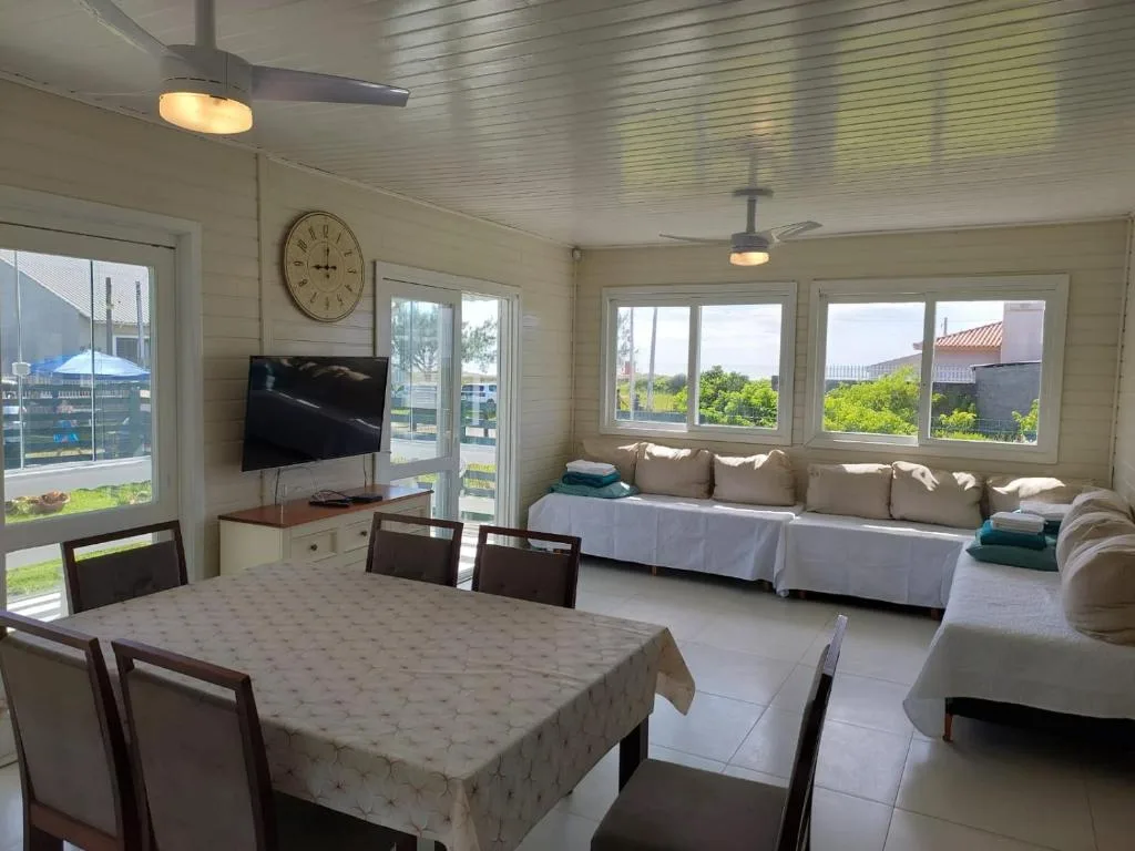 Linda Casa Beira Mar Itapeva, Torres RS, Torres (preços atualizados 2026), na Rua Santo Inácio em Torres/RS — foto 10