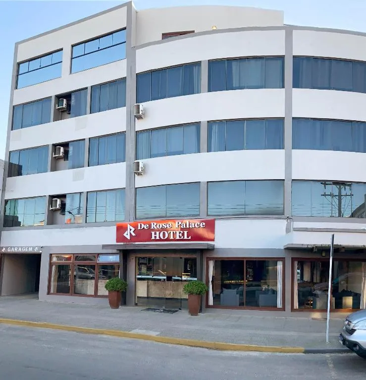 De Rose Palace Hotel, Torres (preços atualizados 2026), na Av. Barão do Rio Branco em Torres/RS