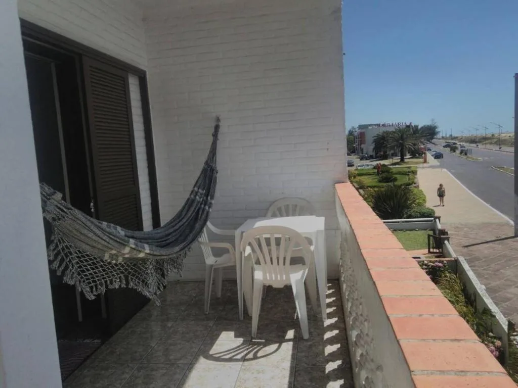Apartamento Paraíso A Beira Mar, Torres, na Av. Beira Mar, Centro, Torres - RS, 95560-000, Brasil em Torres/RS — foto 4