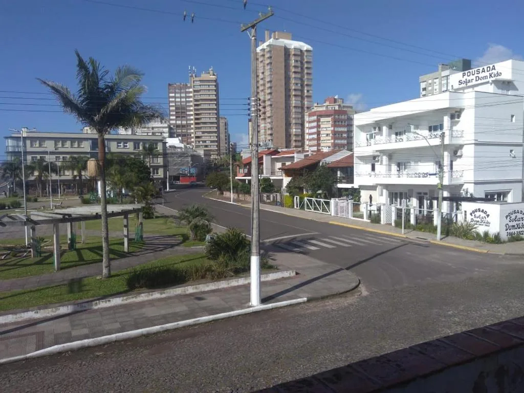 Apartamento Paraíso A Beira Mar, Torres, na Av. Beira Mar, Centro, Torres - RS, 95560-000, Brasil em Torres/RS — foto 35