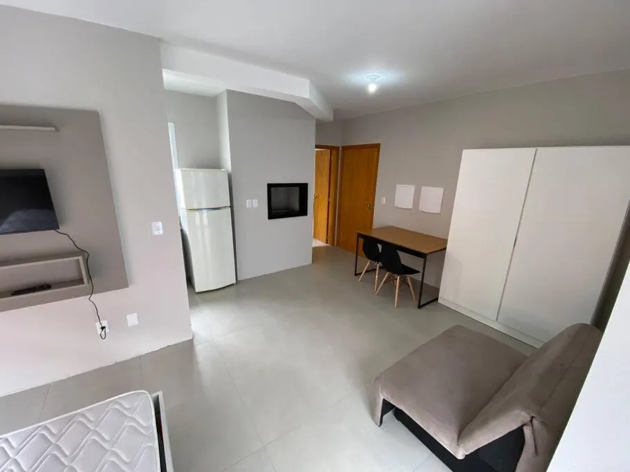 Ótimo Loft 50m da areia churrasq 304, Torres, na 176 Rua Nossa Senhora dos Navegantes em Torres/RS — foto 2