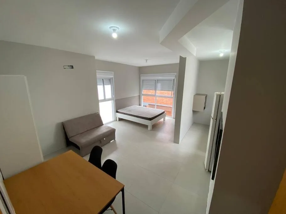 Ótimo Loft 50m da areia churrasq 304, Torres, na 176 Rua Nossa Senhora dos Navegantes em Torres/RS — foto 3