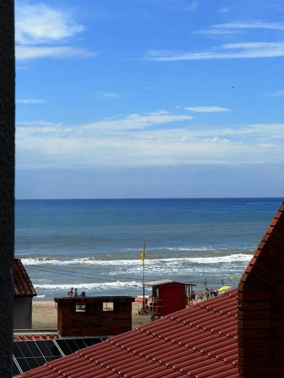 Ótimo apto 50m da areia churrasq 2Q 2 banheiros 301, Torres, na 176 Rua Nossa Senhora dos Navegantes em Torres/RS — foto 9