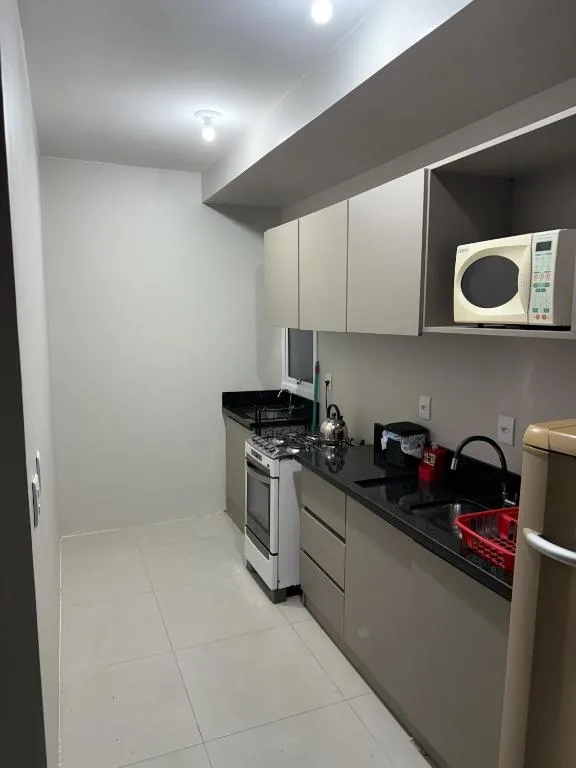 Ótimo apto a 50m da areia 2Q 2 banheiros churrasqueira c vista mar 206, Torres, na Rua Nossa Senhora dos Navegantes em Torres/RS — foto 4