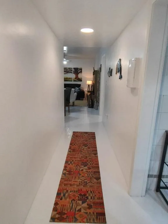 Apto 3 Dormitórios, 2 Vagas, Completíssimo, Central, próx Mar, Torres, na 314 Rua Desembargador Viêira Píres em Torres/RS — foto 3