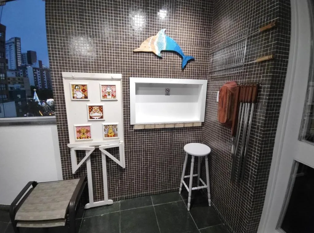 Apto 3 Dormitórios, 2 Vagas, Completíssimo, Central, próx Mar, Torres, na 314 Rua Desembargador Viêira Píres em Torres/RS — foto 8