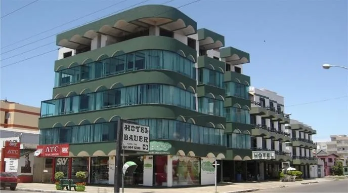 Hotel Bauer, Torres, na Rua Balbino de Freitas em Torres/RS