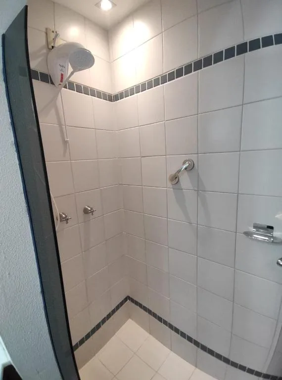 Apto 3 Dormitórios, 2 Vagas, Completíssimo, Central, próx Mar, Torres, na 314 Rua Desembargador Viêira Píres em Torres/RS — foto 22