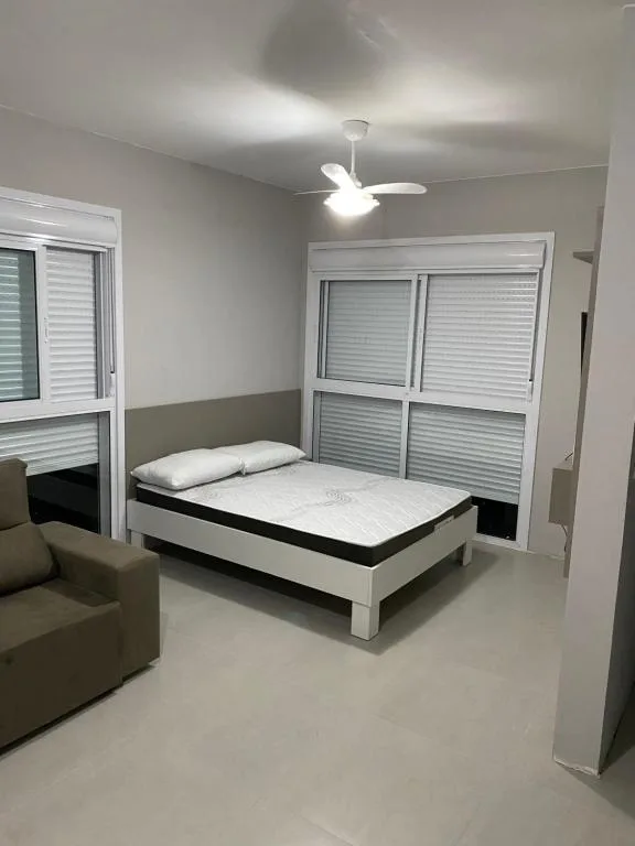 Ótimo Loft 50m da areia churrasqueira 204, Torres, na Rua Nossa Senhora dos Navegantes em Torres/RS