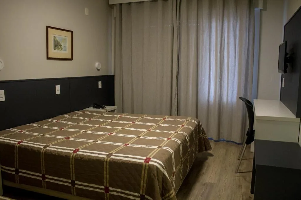 A Furninha Hotel, Torres, na Rua Joaquim Porto em Torres/RS — foto 13