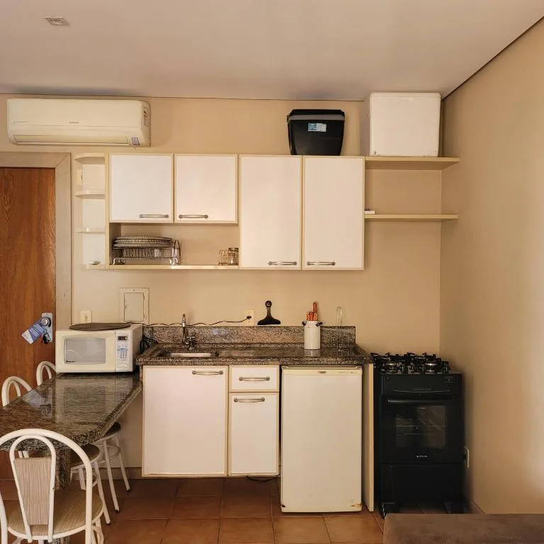 Dunas Flat 405 com vista mar, limpeza diária e roupas de cama e banho, Torres, na Rua Borges De Medeiros em Torres/RS — foto 5