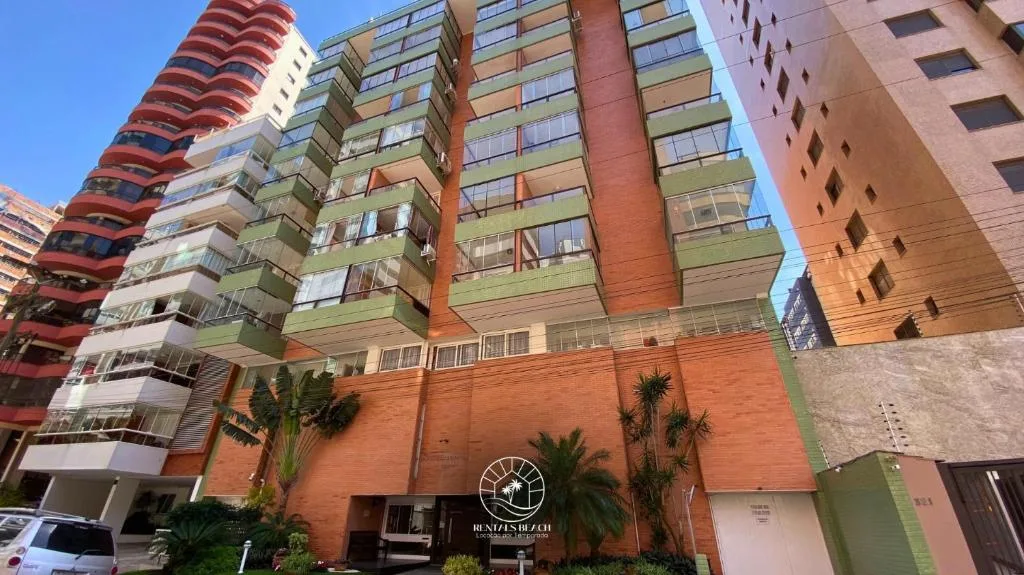 Apto a menos de 300m da Praia Grande Quatro Praças, Torres, na 323 Rua Alexandrino de Alencar em Torres/RS