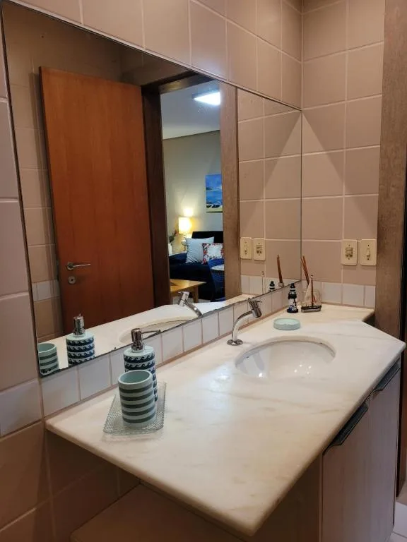 Dunas Flat 405 com vista mar, limpeza diária e roupas de cama e banho, Torres, na Rua Borges De Medeiros em Torres/RS — foto 17