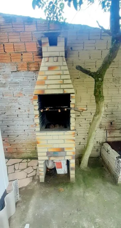 CASA de 2 quartos com 2 ares-condicionados em TORRES-RS - Na mais bela praia Gaúcha - Cozinha - Banheiro - TV smart 32 e Wi-Fi - Estacionamento - Anfitriã Superhost no BnB, Torres, na 1240 Rua Luíz Gonzaga Capaverde casa em Torres/RS — foto 28