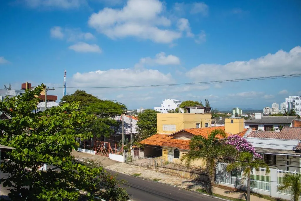 Apto. 3 dorm. entre Praia da Cal e Lagoa Violão, Torres, na 30 Avenida Alfieiro Zanardi Apto. em Torres/RS — foto 32