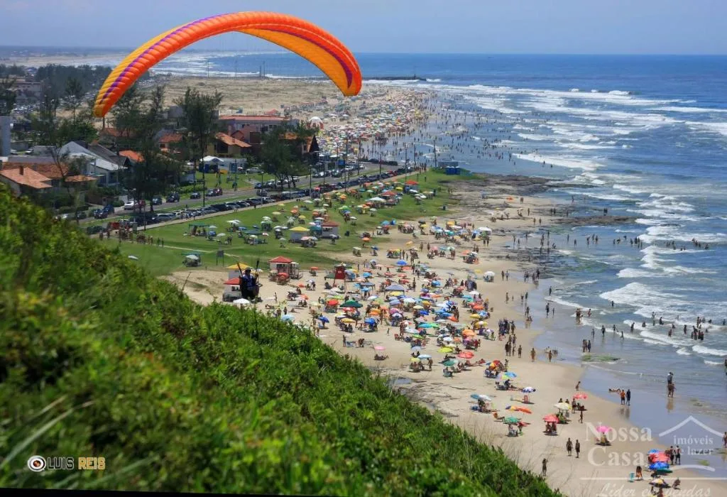 CASA de 2 quartos com 2 ares-condicionados em TORRES-RS - Na mais bela praia Gaúcha - Cozinha - Banheiro - TV smart 32 e Wi-Fi - Estacionamento - Anfitriã Superhost no BnB, Torres, na 1240 Rua Luíz Gonzaga Capaverde casa em Torres/RS — foto 38