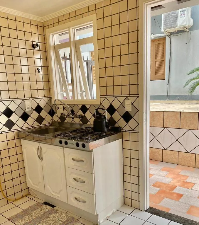 Residencial Nápole, Torres, na Avenida Benjamin Constant em Torres/RS — foto 4