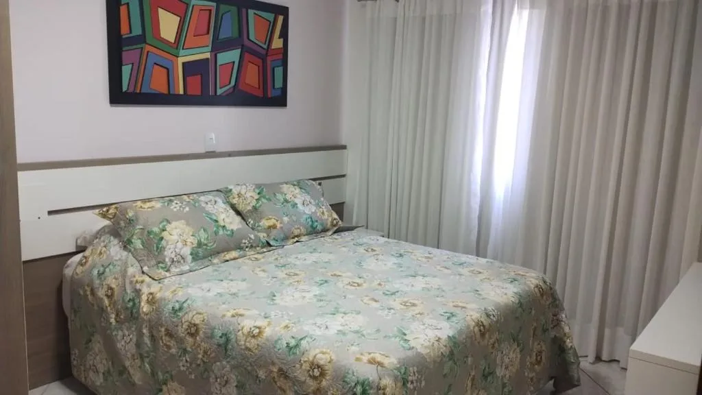 APARTAMENTO SOLAR DA PRAÇA, Aconchegante, com ar condicionado,em frente ao shopping Vesta, Torres, na Rua Manoel de Matos Pereira em Torres/RS — foto 2