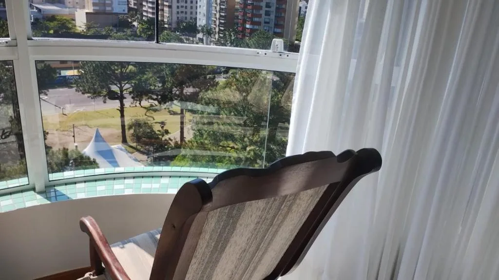 APARTAMENTO SOLAR DA PRAÇA, Aconchegante, com ar condicionado,em frente ao shopping Vesta, Torres, na Rua Manoel de Matos Pereira em Torres/RS — foto 12