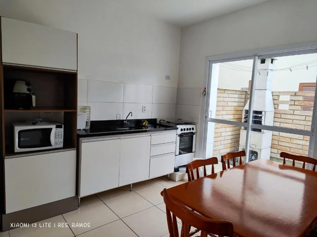 Residencial Ramos AP 02, Torres, na Rua Vinte e Um de Maio, n em Torres/RS — foto 4
