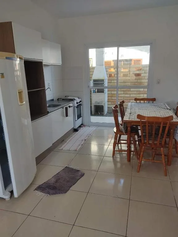 Residencial Ramos AP 02, Torres, na Rua Vinte e Um de Maio, n em Torres/RS — foto 7