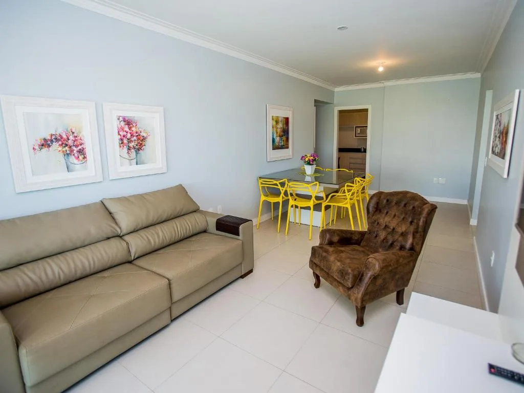Residencial Villa Lobos, Torres, na Rua Marechal Deodoro, 54 Apto em Torres/RS — foto 4