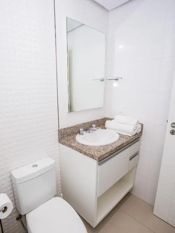 Residencial Villa Lobos, Torres, na Rua Marechal Deodoro, 54 Apto em Torres/RS — foto 6