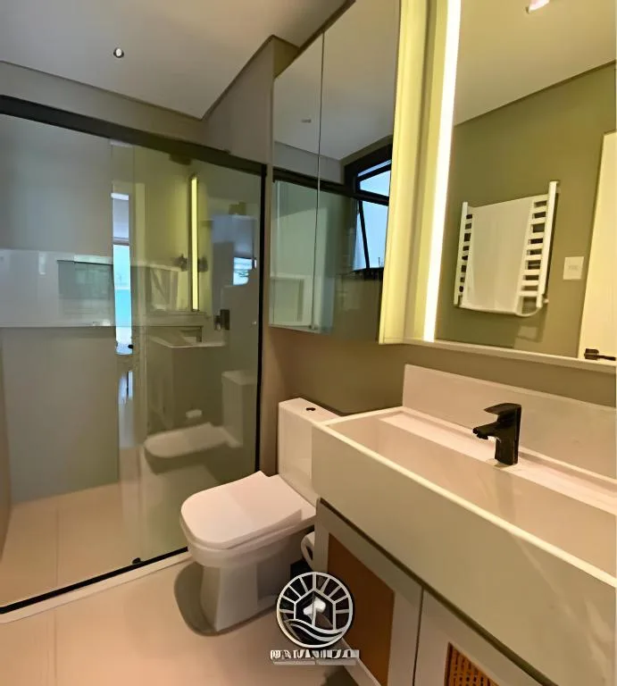 Apto com piscina | Ar | menos de 150mts do mar, Torres, na 185 Rua Cruzeiro do Sul em Torres/RS — foto 3