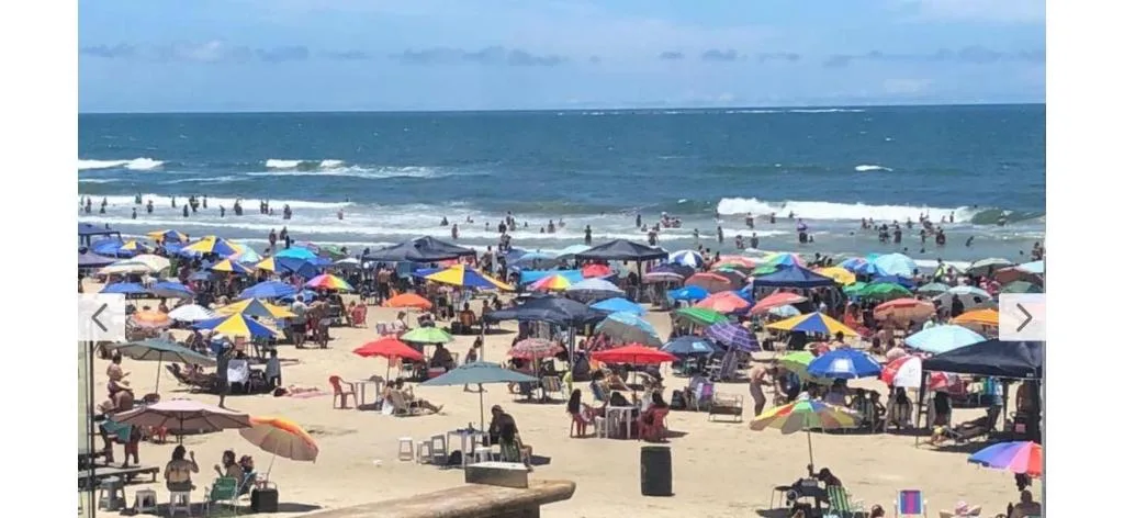 Suite pé na areia, Torres, na Av beira mar 3667, Praia da cal Torres RS em Torres/RS