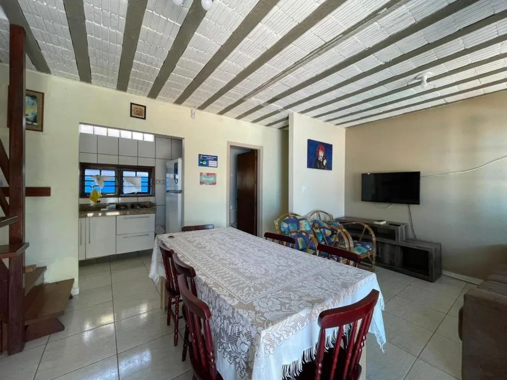 Casa com piscina patio amplo para 12 pessoas em torres, Torres, na R. Maranhão em Torres/RS — foto 5