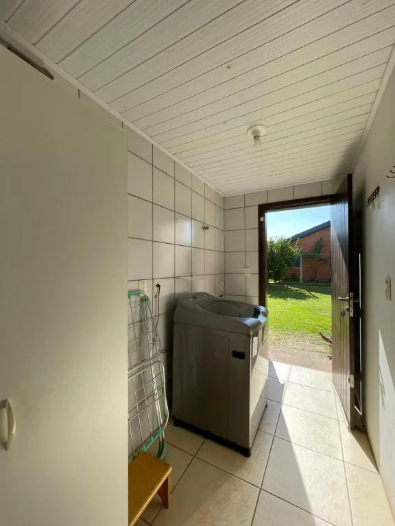 Casa com piscina patio amplo para 12 pessoas em torres, Torres, na R. Maranhão em Torres/RS — foto 6
