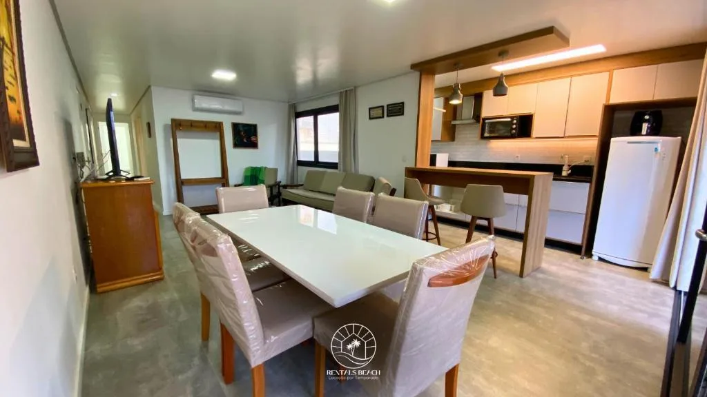 Apartamentos de Temporada Casa Carmel, Torres, na 432 Rua Sete de Setembro em Torres/RS — foto 11